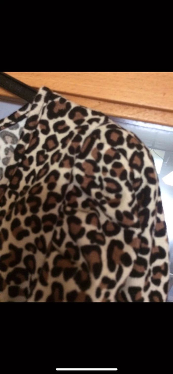 Joli pull léger imprimé léopard taille L - photo numéro 2