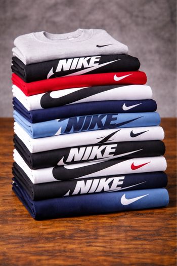 Lot 10 t-shirts Nike – tailles mélangées