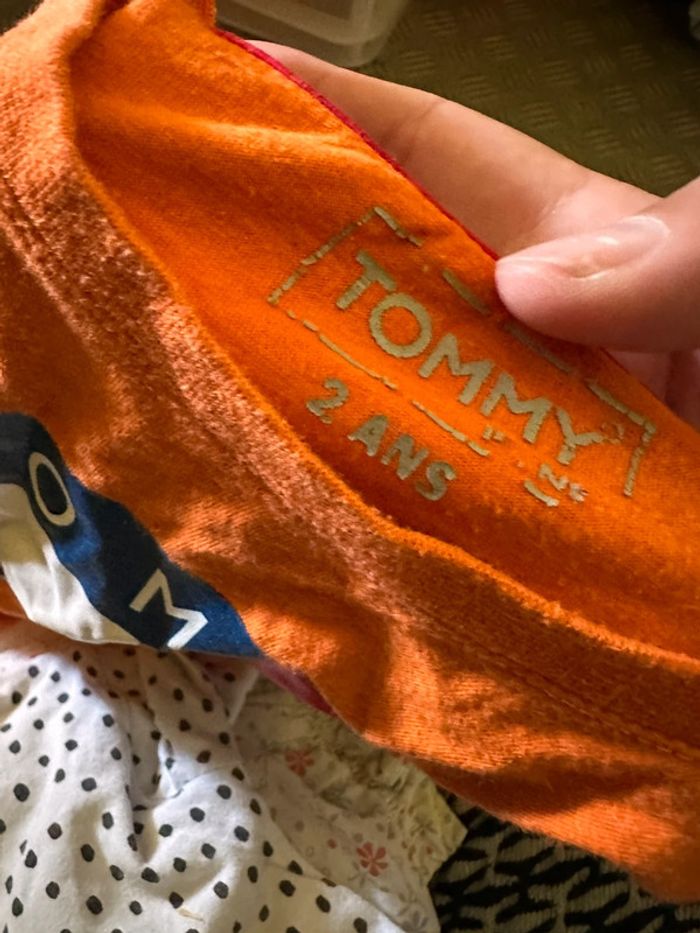 T-shirt Tommy 2 ans - photo numéro 2