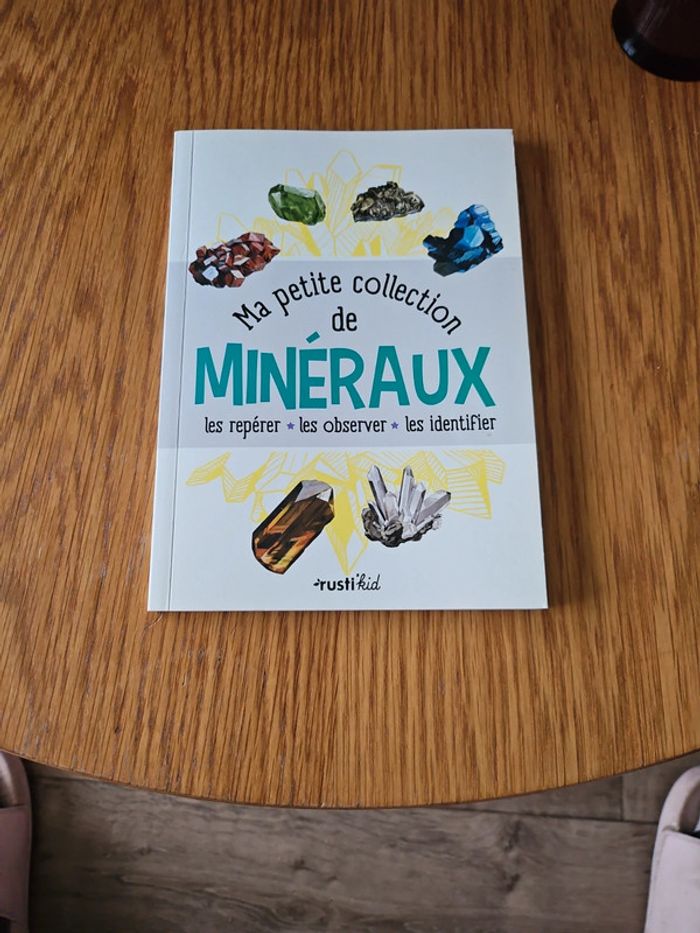 Livre sur les minéraux pour enfants