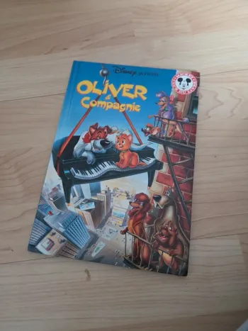 Livre disney Oliver et compagnie