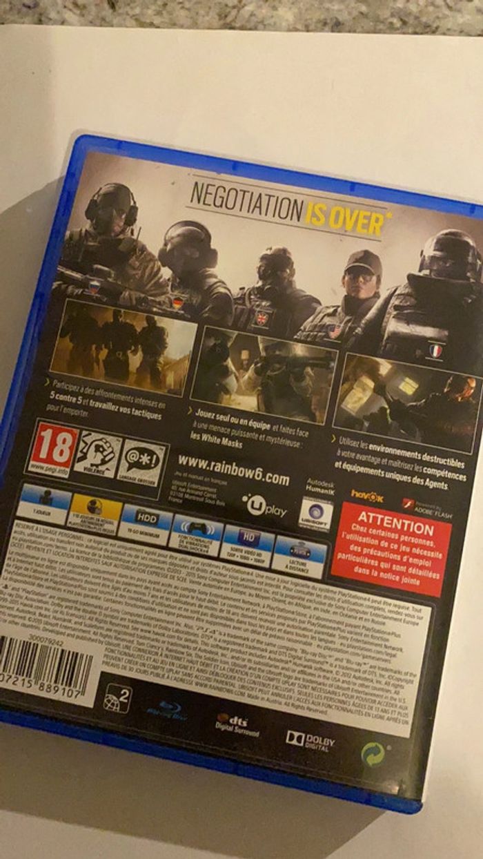 tom clancy’s rainbow six siege ps4 - photo numéro 3