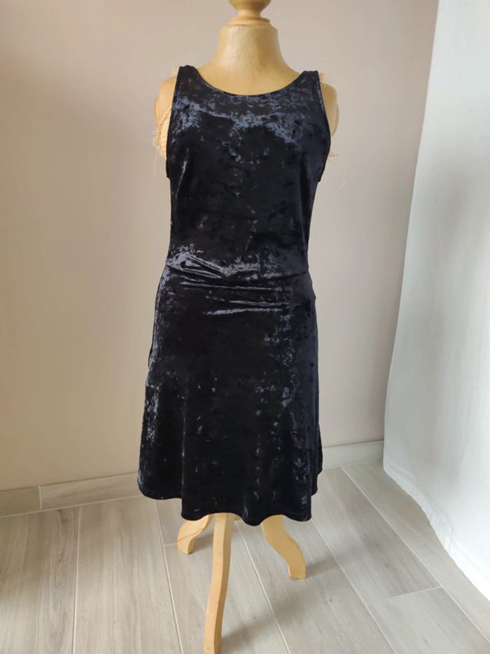 Robe noire en velours - photo numéro 3