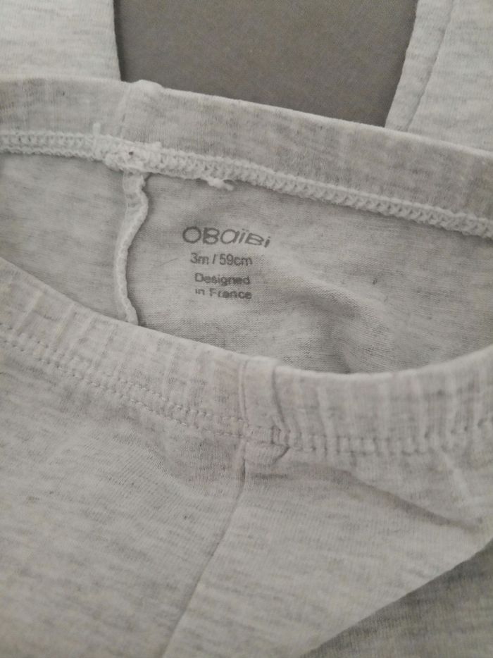 Legging gris (2) _ 3 mois - photo numéro 3