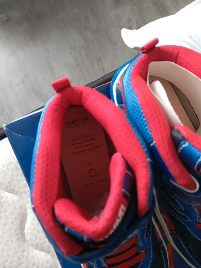 Baskets Geox Marvel spiderman taille 38 - photo numéro 3