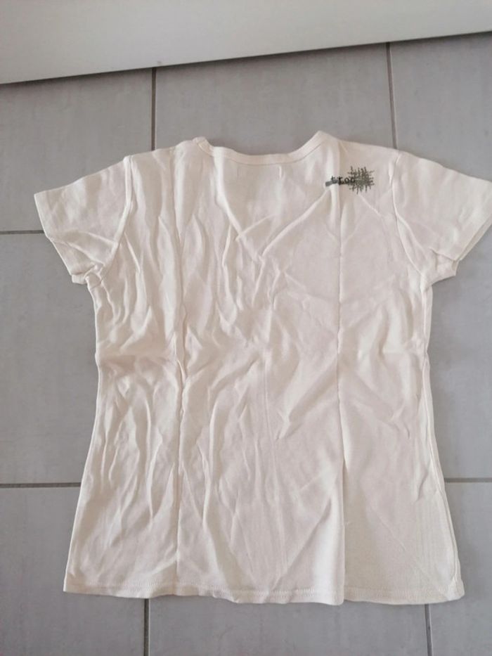 Tee-shirt jamais porté taille 3 - photo numéro 3