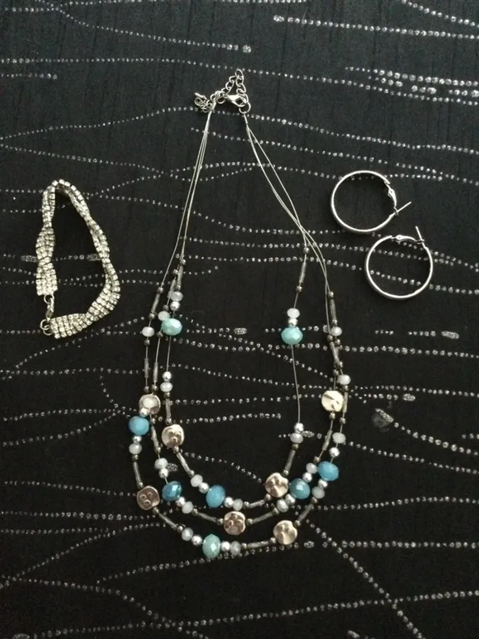 Parure de bijoux