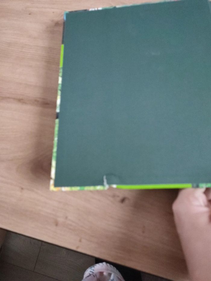 Livre sur les arbres du jardin - photo numéro 2