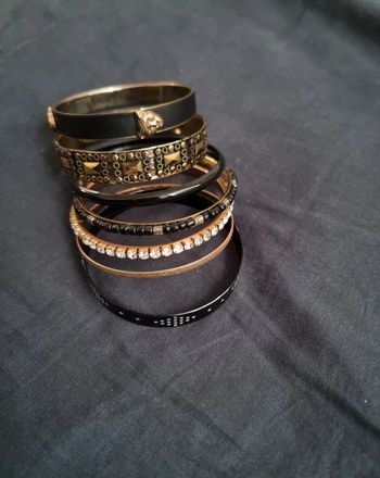 Bracelets d oree et noir