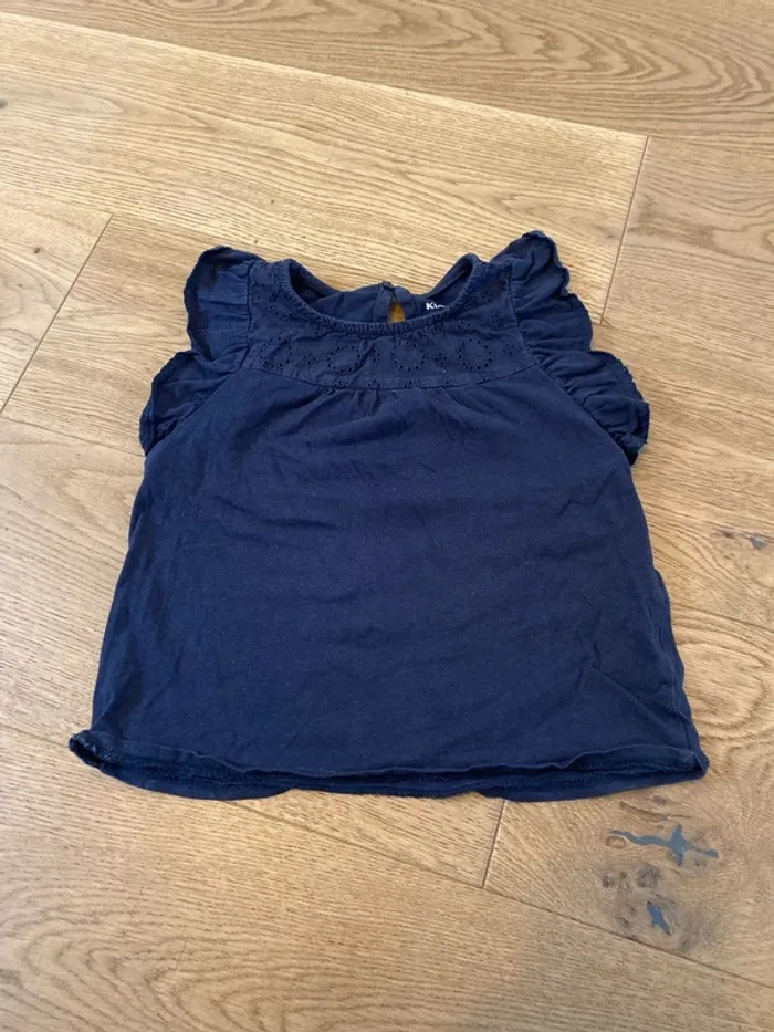 TEE shirt