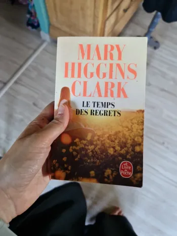 Livre polar le temps des regrets Mary Higgins Clark