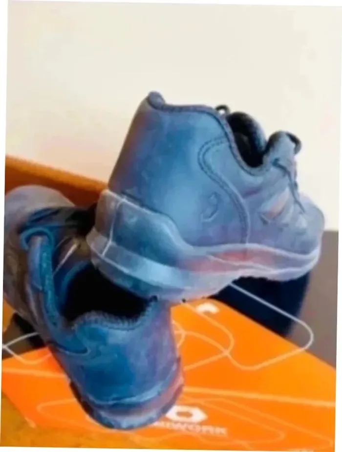 Sublime baskets chaussures noir neuves avec boîte T.40 uniwork shoes - photo numéro 5