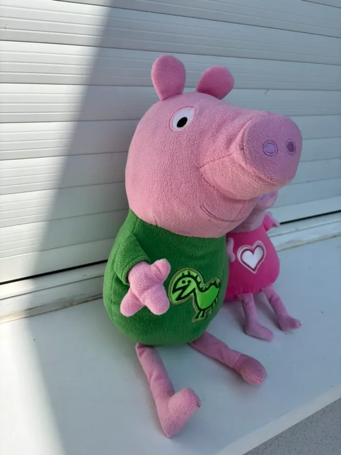 Lot peluches peppa pig - photo numéro 2