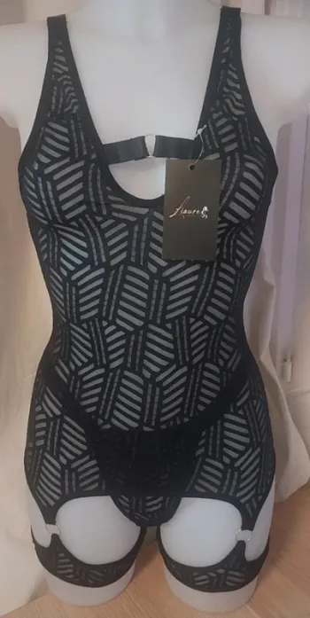 Superbe ensemble noir neuf