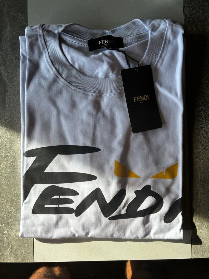 T shirt fendi - photo numéro 3