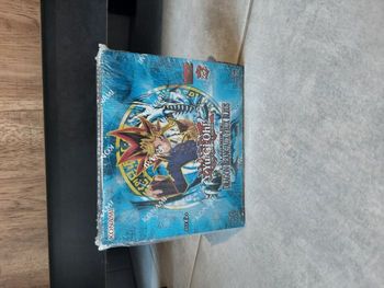 Display Yu-Gi-Oh La Légende du Dragon Blanc aux Yeux Bleus 25 ans neuf scellé fr