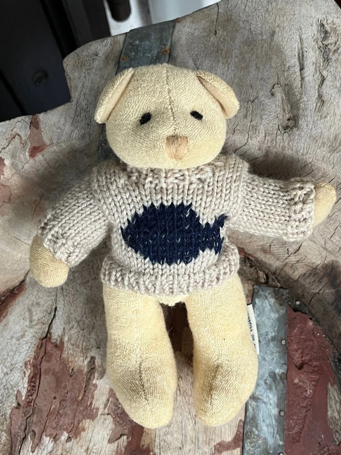 Doudou ours le phare de la baleine