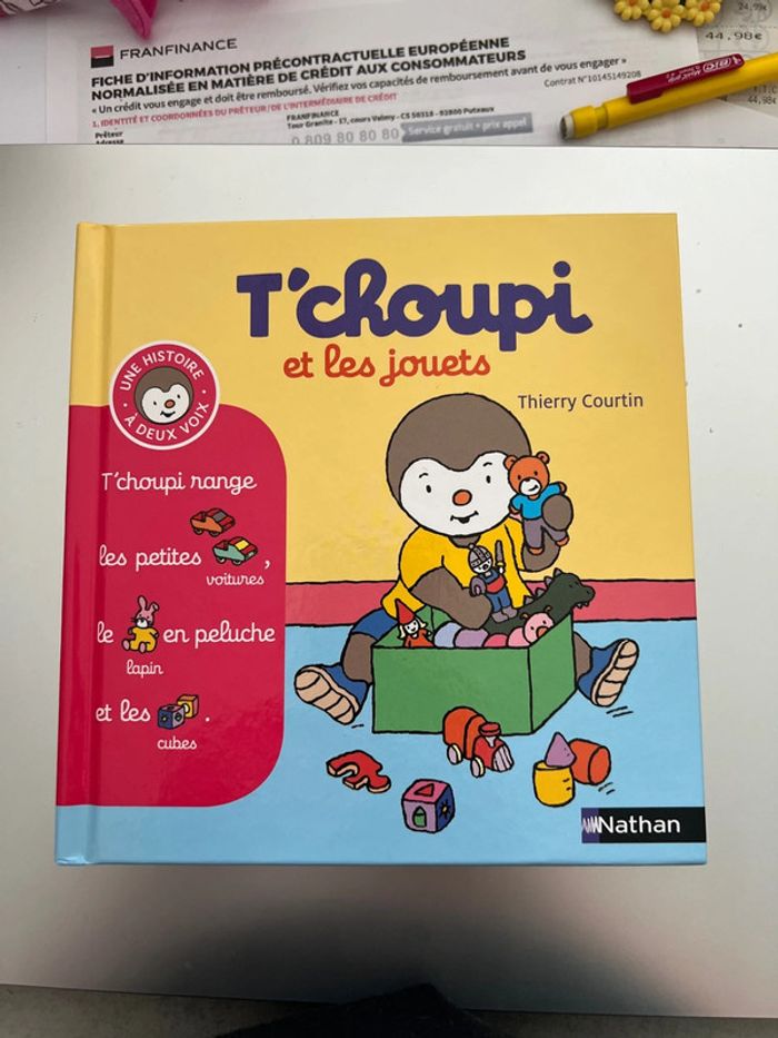 Livre « t’choupi et les jouets »