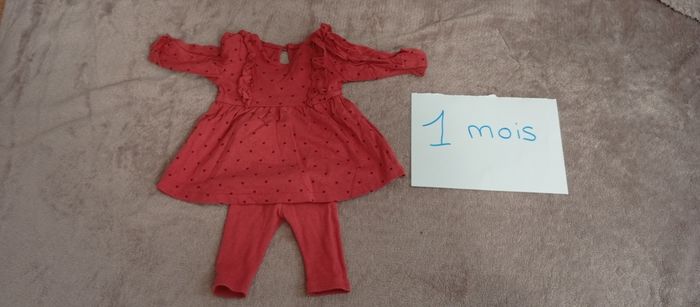 Ensemble fille 1 mois