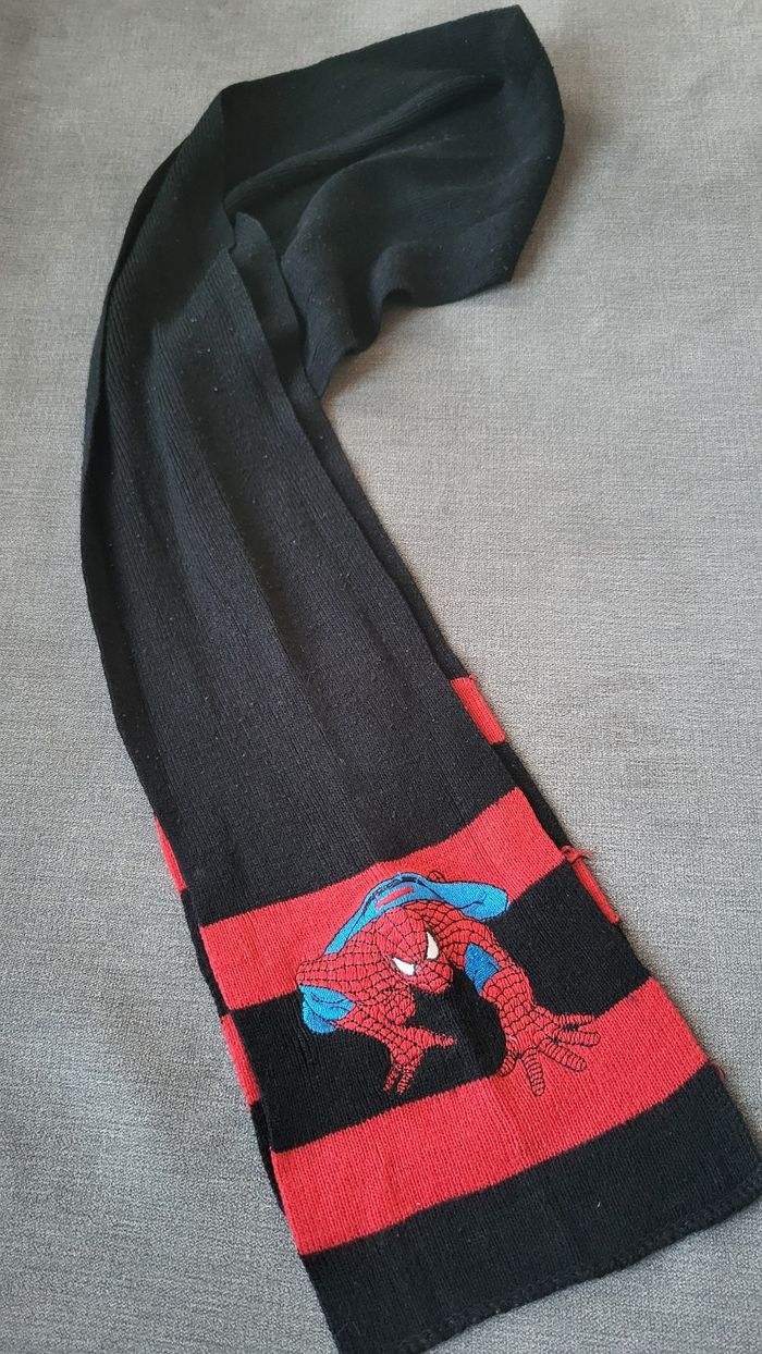 Echarpe garçon spiderman - photo numéro 3