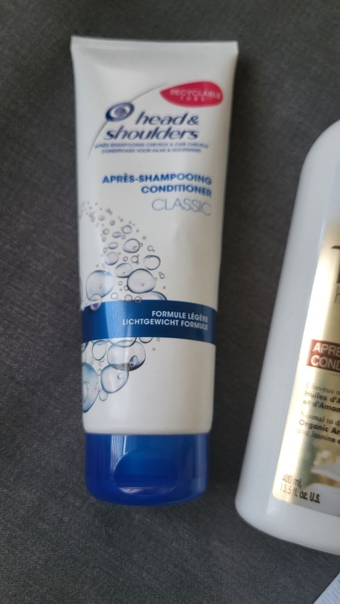 Lot produit shampooing - photo numéro 3