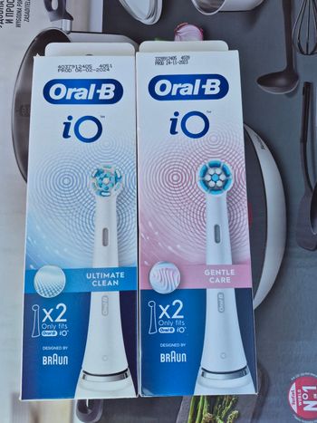 Brossettes oral b io ×4 Neuve. 