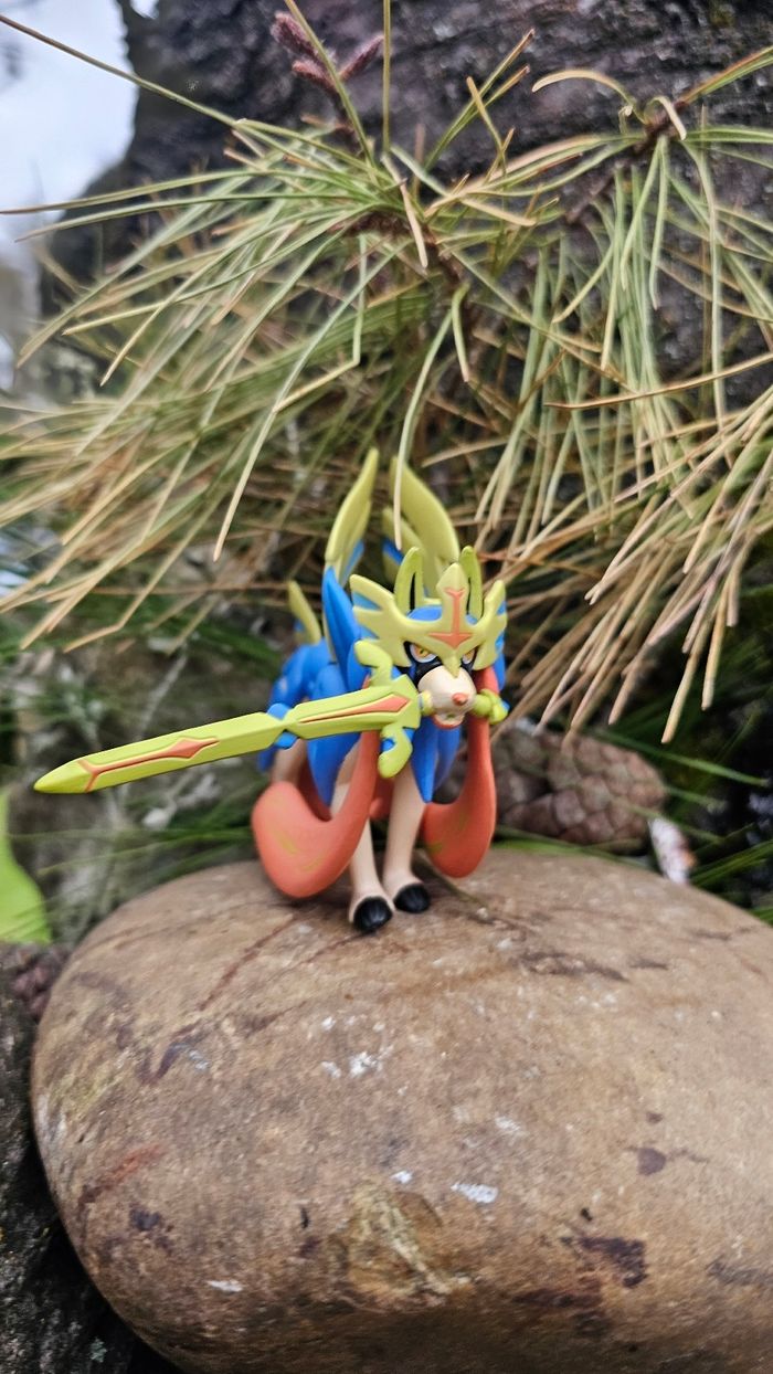 Super figurine Pokemon Nintendo tomy zacian - photo numéro 2