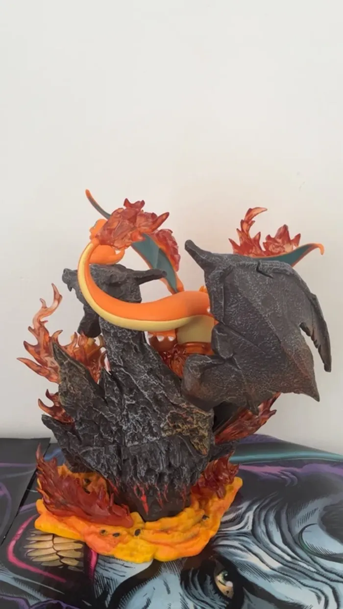 Pokémon - Statuette Dracaufeu - photo numéro 3