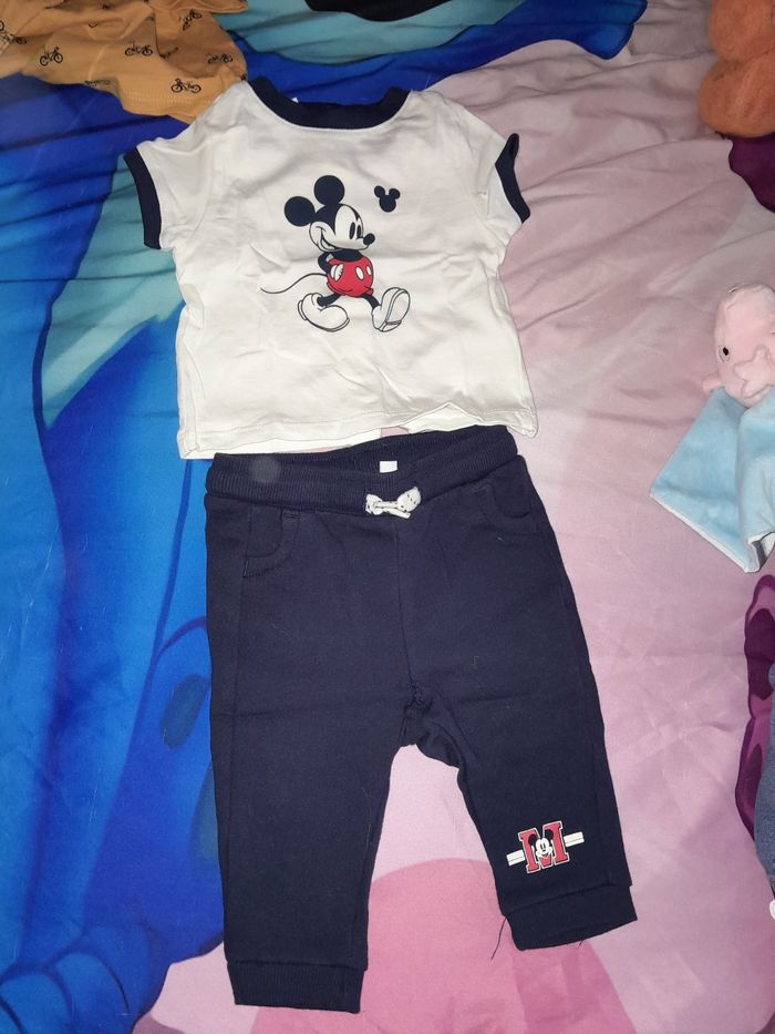 Ensemble Mickey
