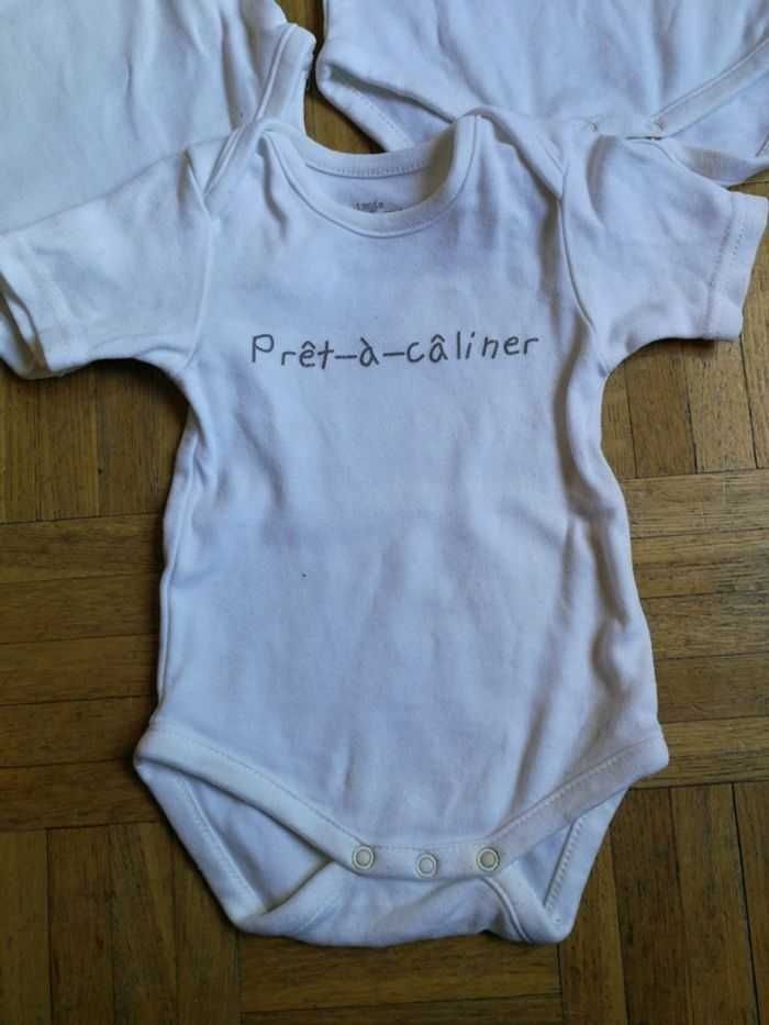 3 bodys MC 1 mois baby club - photo numéro 5