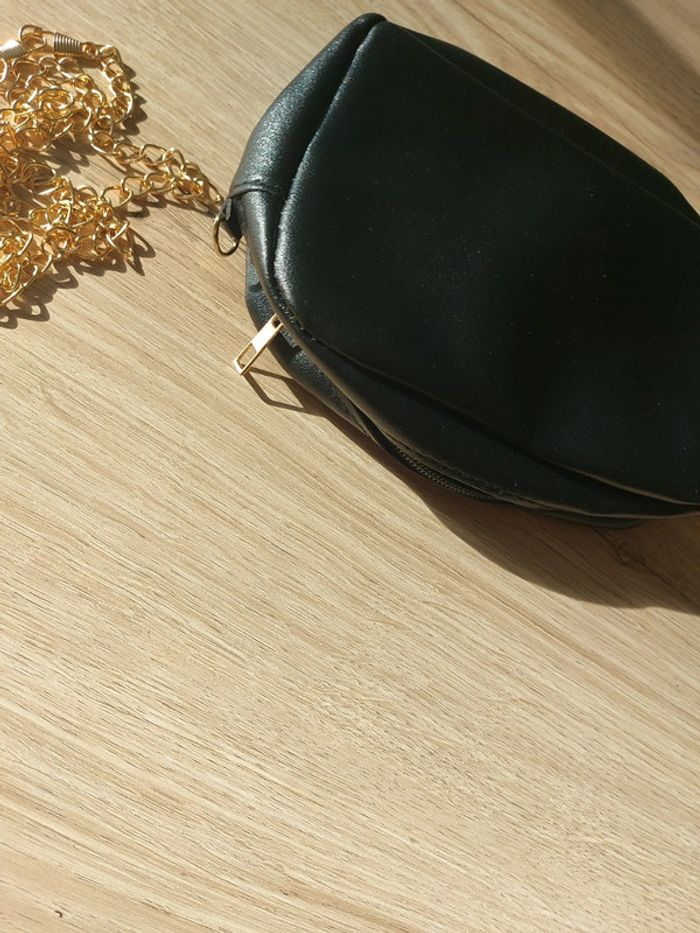 Besace noire avec sangle en chaîne neuve - photo numéro 3