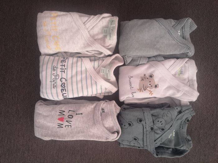 Lot vêtements garçon 1 mois - photo numéro 3