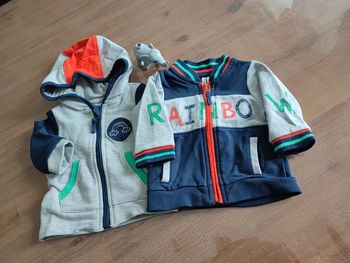 2 gilets sweat zippé