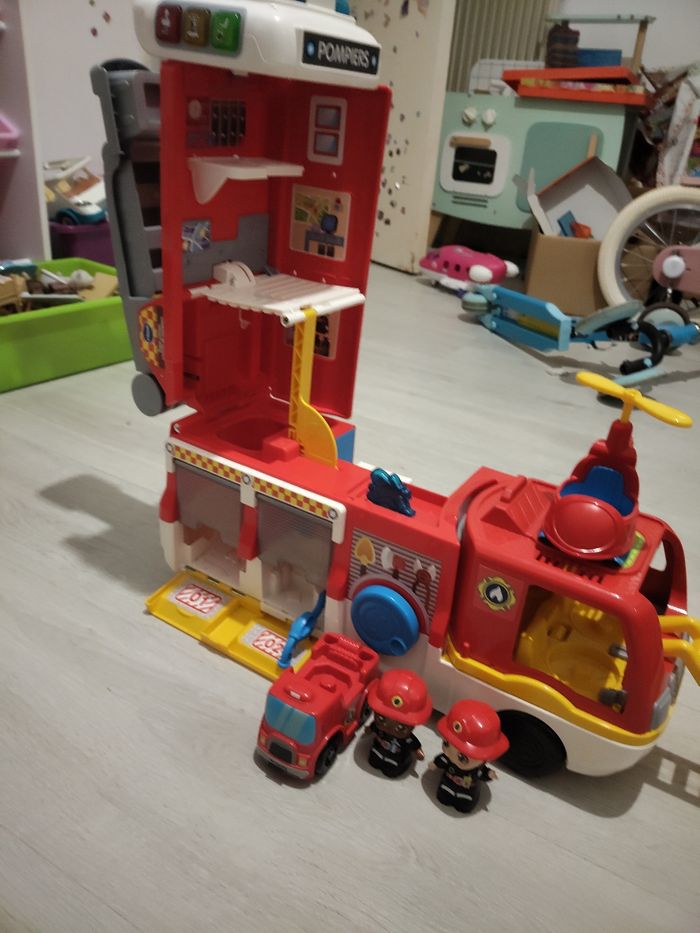 Super camion de pompier vtech - photo numéro 3