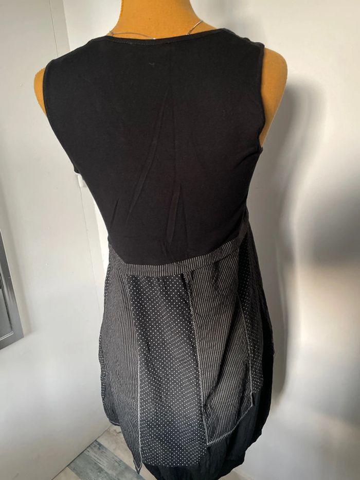 Robe sans manches noire pis et rayures - photo numéro 4