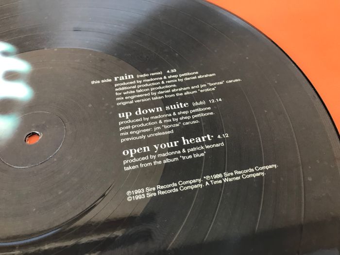Vinyle 33 tours Madonna Rain (1993) Sire Records Company WO190TP - photo numéro 8