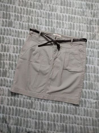 Jupe courte droite beige crème ajusté à pinces ceinture camaïeu taille 38