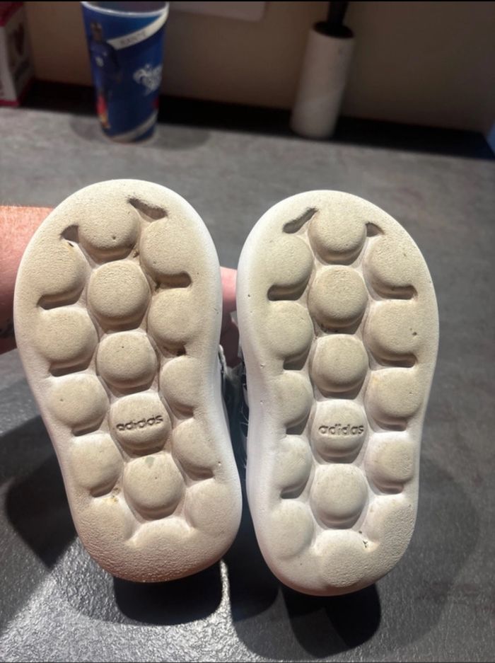 Basket adidas Spiderman - photo numéro 3