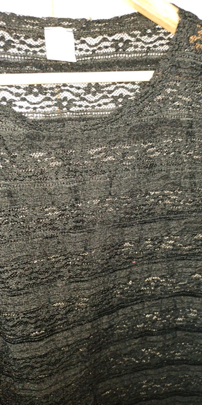 Haut dentelle noir - photo numéro 2