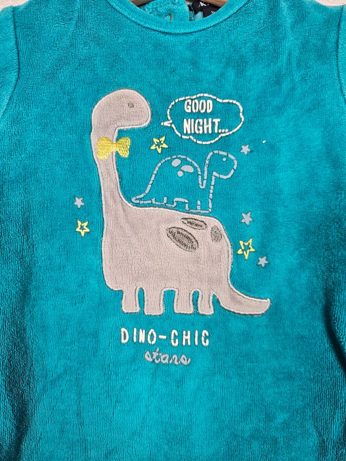 Pyjama velour dinosaures kiabi 3 mois 56-62cm - photo numéro 2
