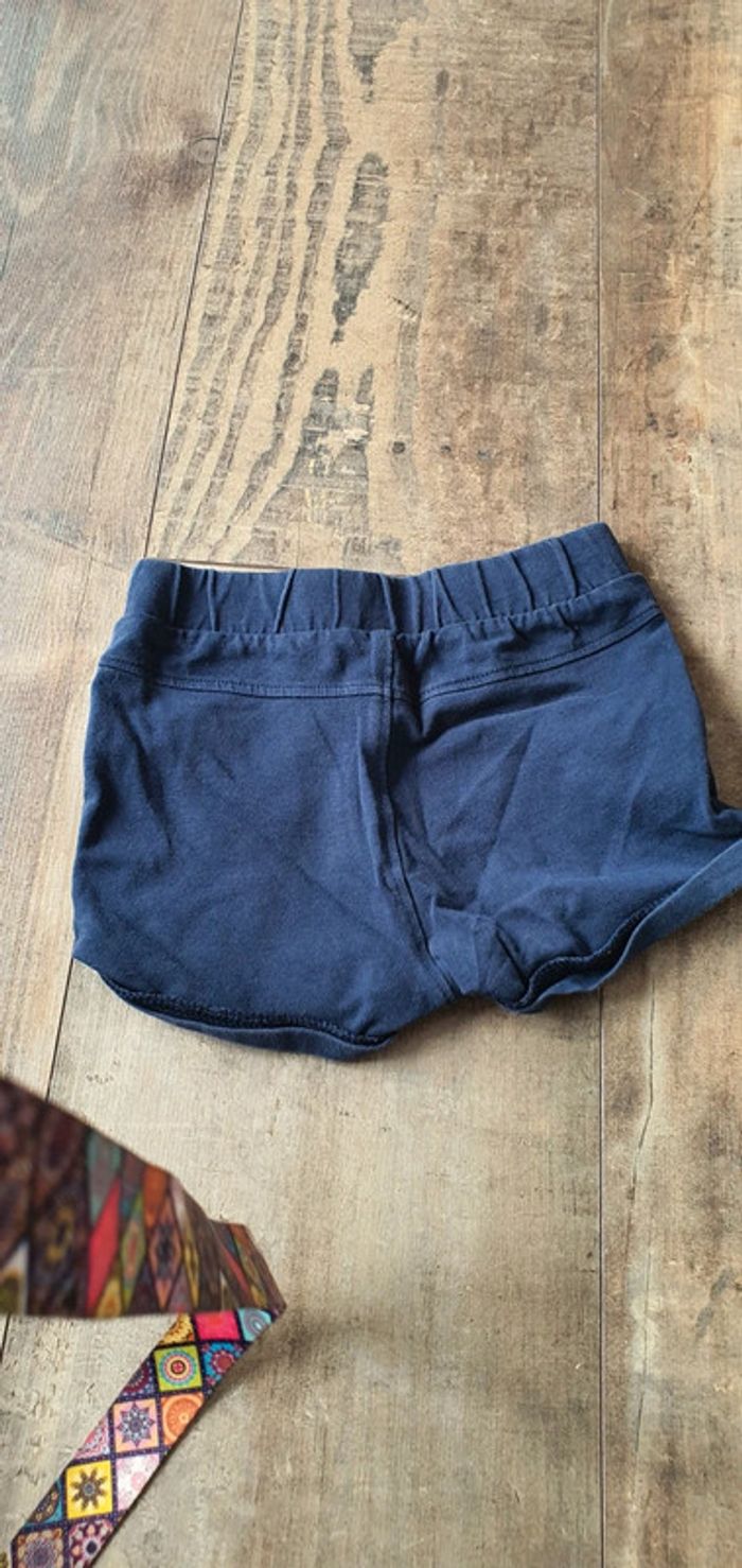 Short orchestra 18 mois en très bon état - photo numéro 3