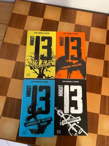Lot 4 tomes minuit 13