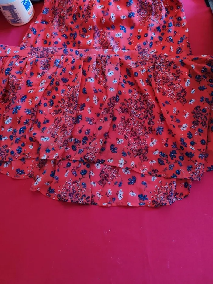 Jupe only rouge à fleur taille 38/40 - photo numéro 2
