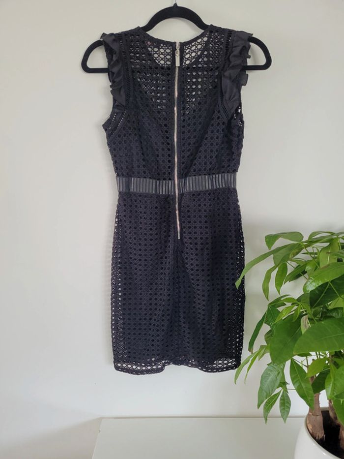 Superbe robe noir - photo numéro 3