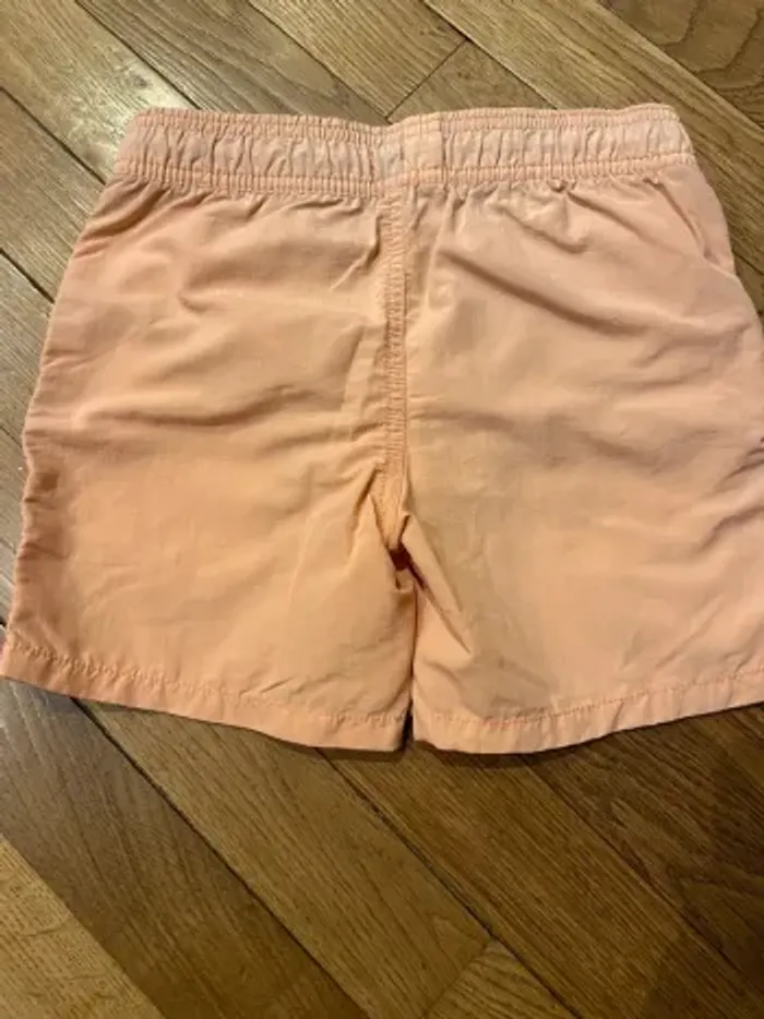 Short de bain 8 ans - photo numéro 2
