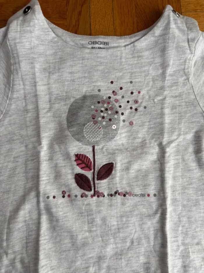 T-shirt Obaibi 6 mois parfait état - photo numéro 2
