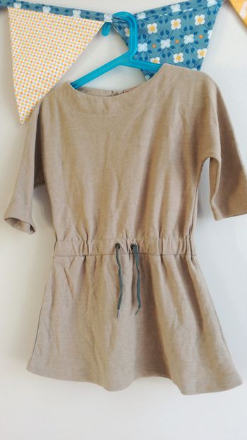 Robe tex taille 4-5 ans