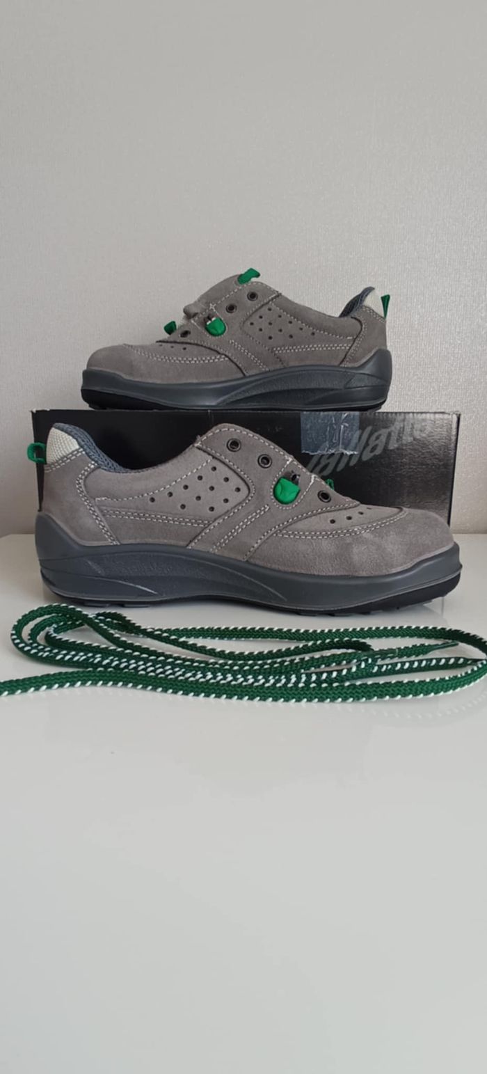 Chaussures de Sécurité de la marque JALLATTE "Modèle JALCRICKET SAS S1P HRO SRC" Pointure 41 - photo numéro 9