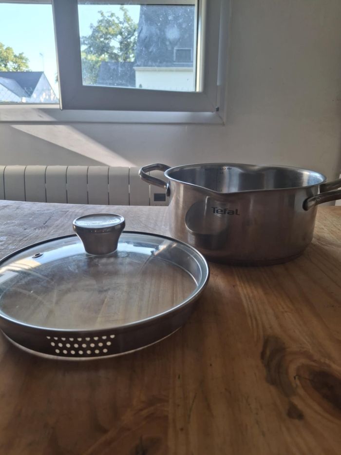 Faitout 2.7L en inox tefal + couvercle en très bon état - photo numéro 5