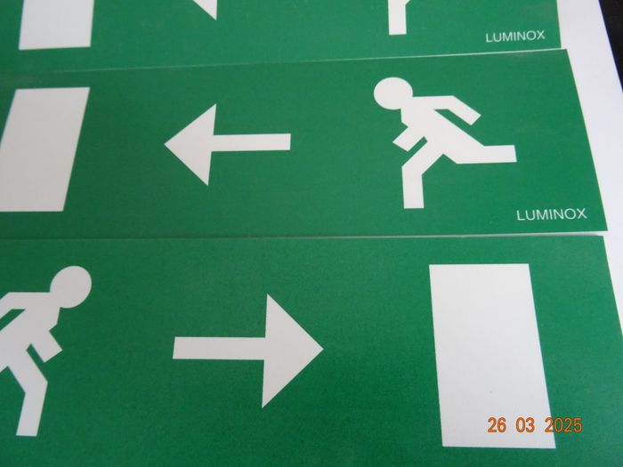 6 étiquette de signalistion sortie de secours - photo numéro 5
